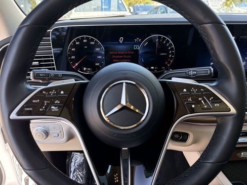 Used 2025 Mercedes-Benz GLE 450e 4MATIC image 30
