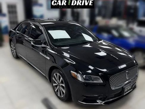 Used 2020 Lincoln Continental Sedan 4D image 3