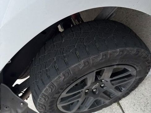 Used 2024 Chevrolet Silverado 1500 LT Trail Boss w/ Convenience Package II image 6