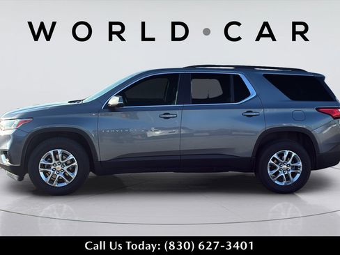 Used 2020 Chevrolet Traverse LT FWD image 11