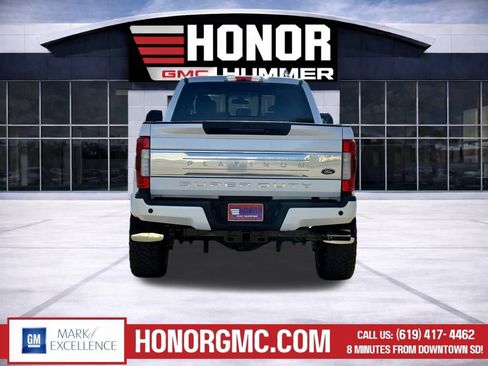 Used 2019 Ford F350 Platinum w/ Platinum Ultimate Package image 4