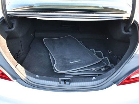 Used 2019 Mercedes-Benz CLA 250 4MATIC w/ Premium Package image 8