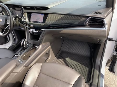 Used 2023 Cadillac XT6 Sport image 37
