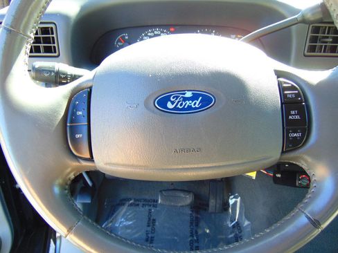 Used 2003 Ford F250 Lariat image 20