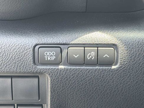 Used 2023 Lexus IS 350 F Sport w/ Memory Package RWD image 16