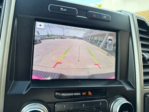 Used 2019 Ford F150 Lariat w/ Equipment Group 502A Luxury AWD/4WD image 20