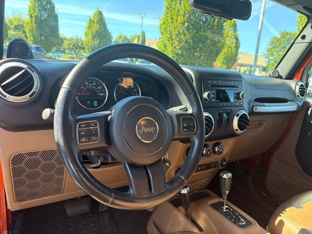 Used 2014 Jeep Wrangler Sahara w/ Connectivity Group AWD/4WD image 15