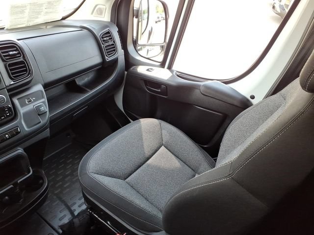Used 2025 RAM ProMaster 2500 w/ U-Haul Equipment Group FWD image 23