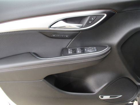 Used 2025 Buick Envision Sport Touring image 30