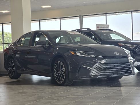 Certified 2025 Toyota Camry XLE FWD image 2