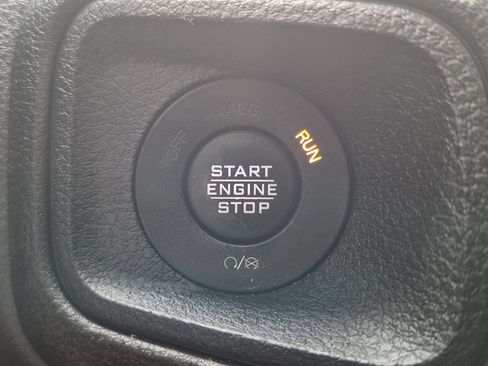 Used 2024 Jeep Wrangler Unlimited Sport AWD/4WD image 16