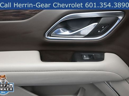 Used 2024 Chevrolet Tahoe LT RWD image 17