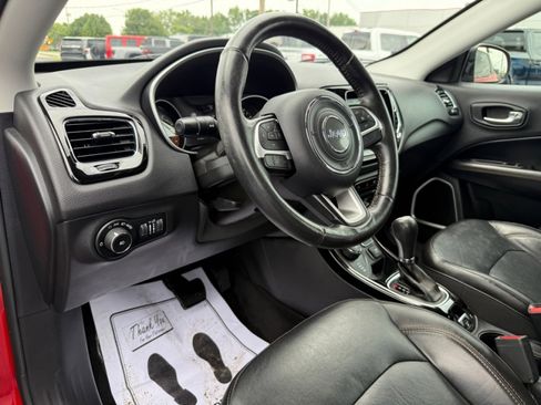 Used 2018 Jeep Compass Limited w/ Navigation Group image 13