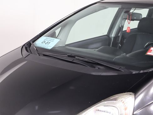 Used 2010 Honda Fit Sport image 12