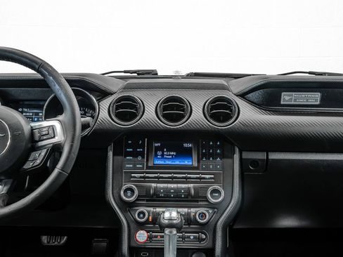 Used 2015 Ford Mustang Coupe image 14