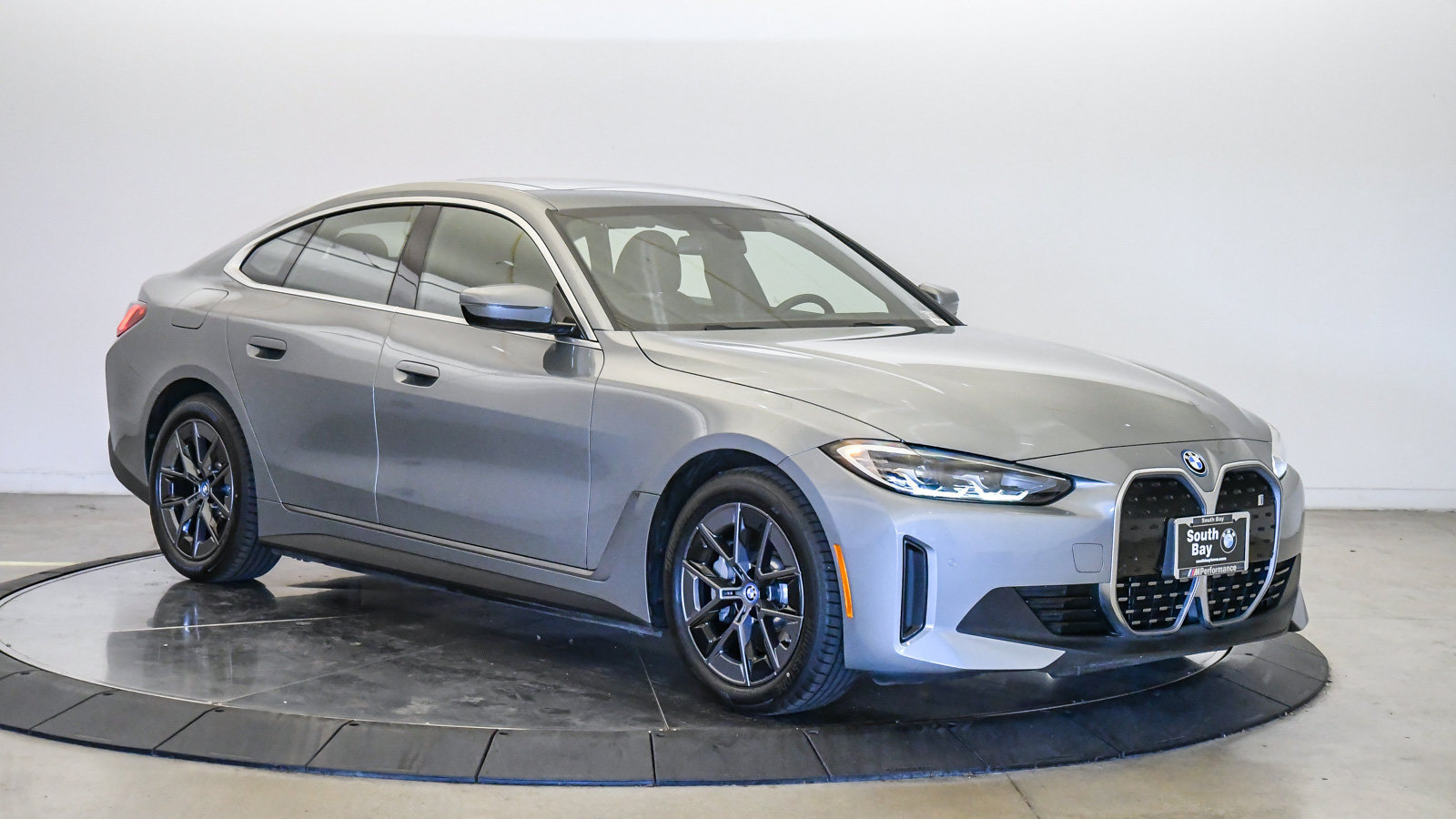 Certified 2024 BMW i4 eDrive35 w/ Premium Package RWD image 6