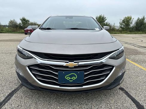Used 2024 Chevrolet Malibu LT FWD image 2