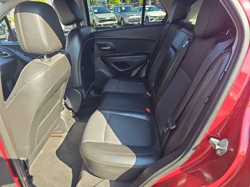 Used 2018 Chevrolet Trax LT w/ Driver Confidence Package image 16