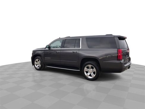 Used 2018 Chevrolet Suburban Premier w/ Max Trailering Package image 6