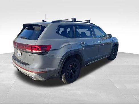 Used 2024 Volkswagen Atlas Peak Edition SEL image 5