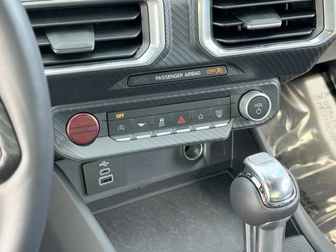 Used 2025 Ford Mustang GT Premium image 16