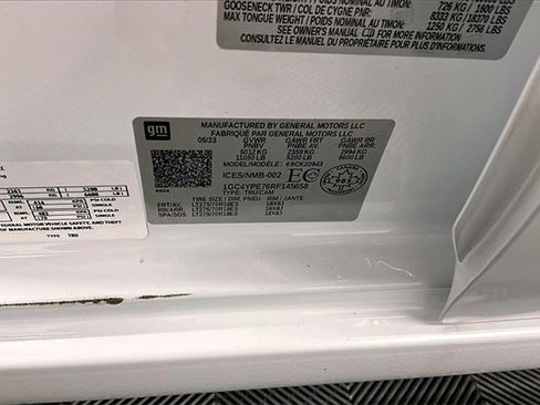 Used 2024 Chevrolet Silverado 2500 LTZ w/ LTZ Convenience Package image 38