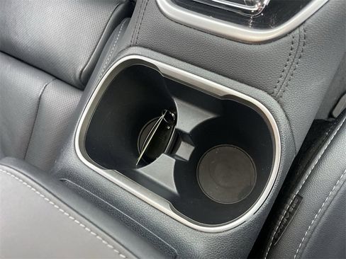 Certified 2022 Subaru Outback Limited image 31