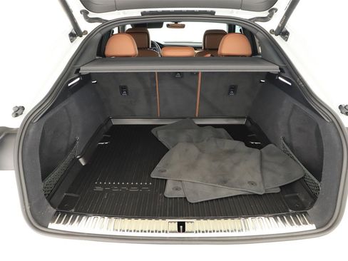 Used 2024 Audi Q8 e-tron Premium Plus w/ Premium Plus Package image 29