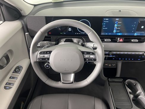 Used 2025 Hyundai Ioniq 5 SEL image 14