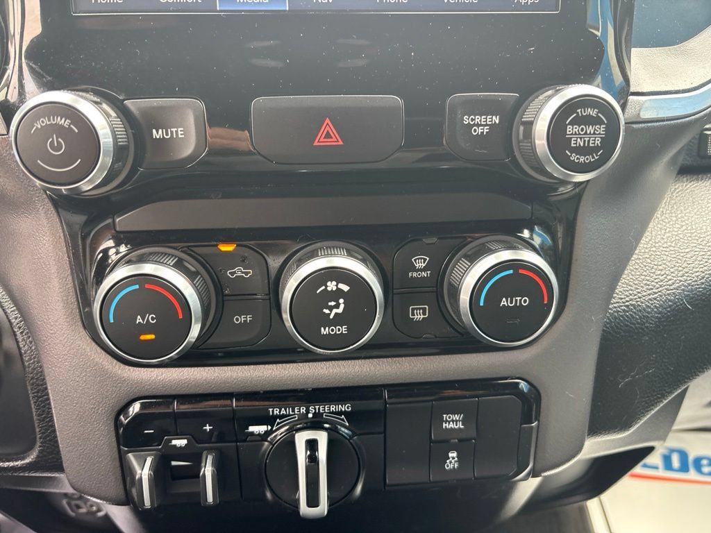 Used 2022 RAM 1500 Big Horn w/ Trailer Tow Group AWD/4WD image 36