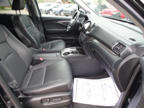 Used 2022 Honda Pilot Black Edition image 49