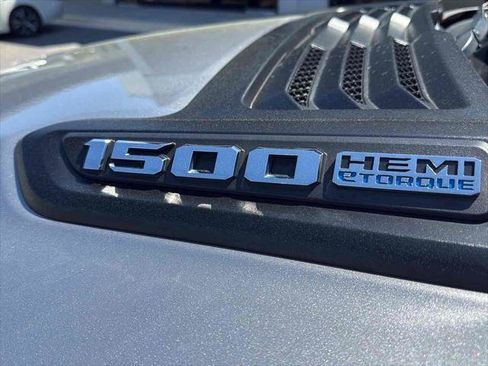 Used 2022 RAM 1500 Laramie w/ Sport Appearance Package image 12