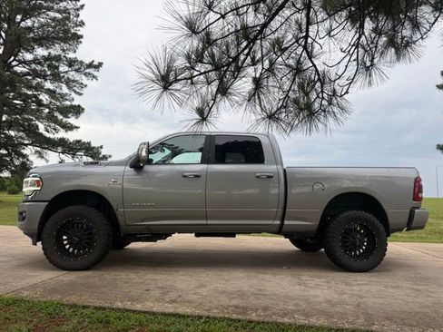 Used 2024 RAM 2500 Laramie AWD/4WD image 20