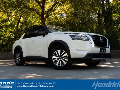 Used 2024 Nissan Pathfinder SL
