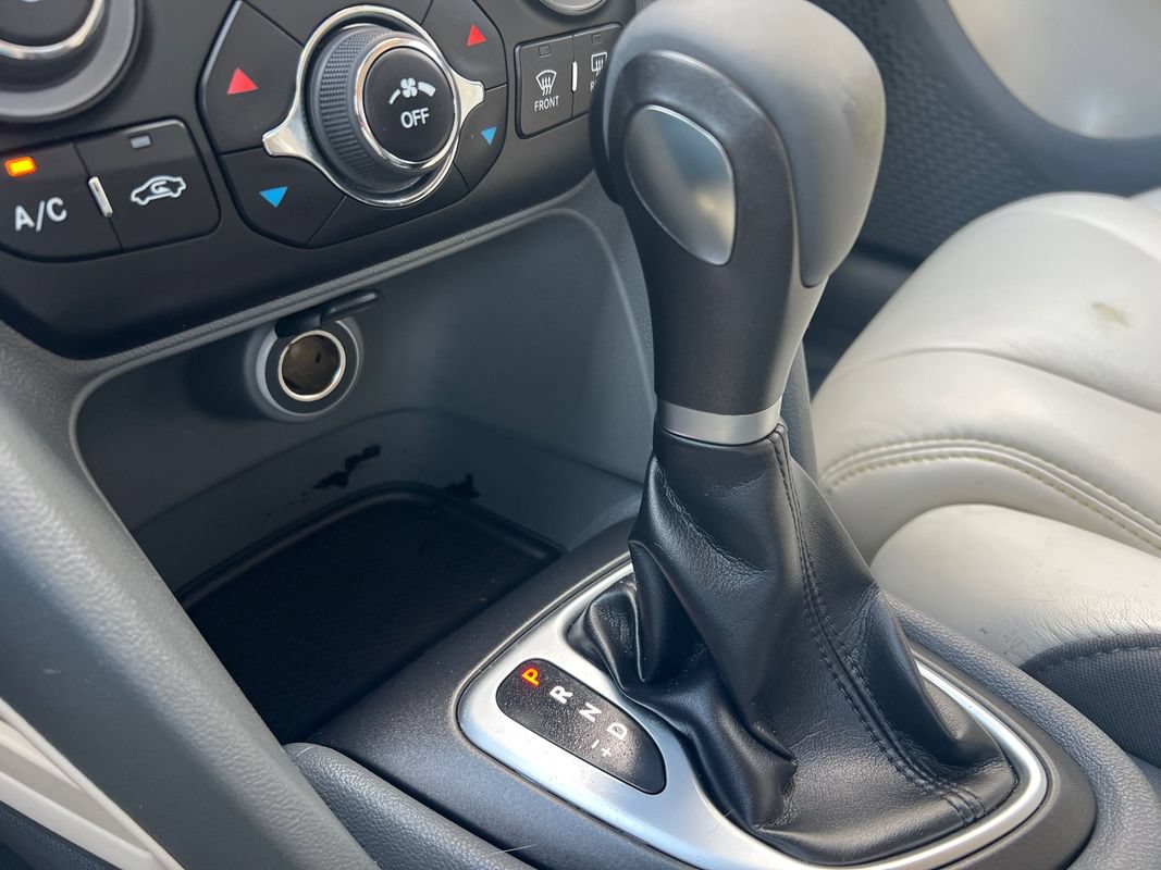Used 2013 Dodge Dart Limited w/ Premium Group FWD image 27