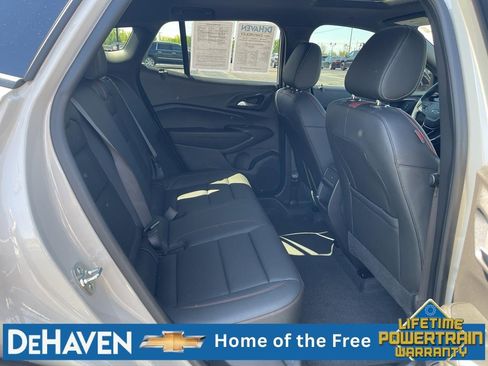 Used 2026 Chevrolet Trax RS w/ Sunroof Package FWD image 27