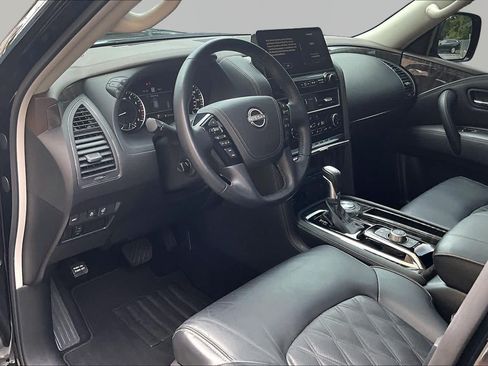 Used 2024 Nissan Armada Platinum w/ Captain's Chairs Package RWD image 18