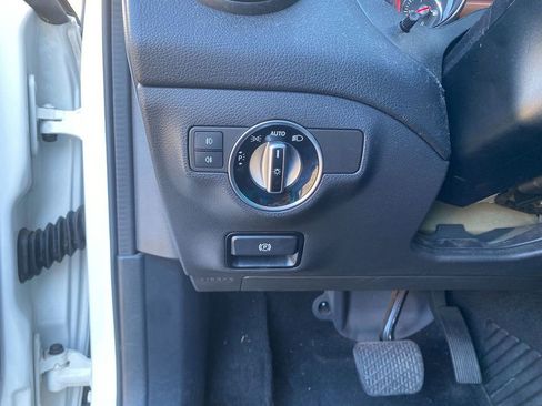 Used 2019 Mercedes-Benz GLA 250 4MATIC image 14