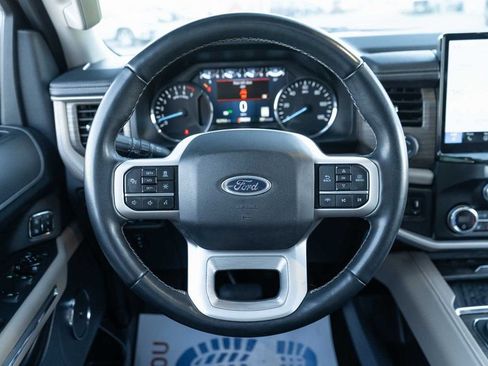 Used 2022 Ford Expedition Max Limited image 17