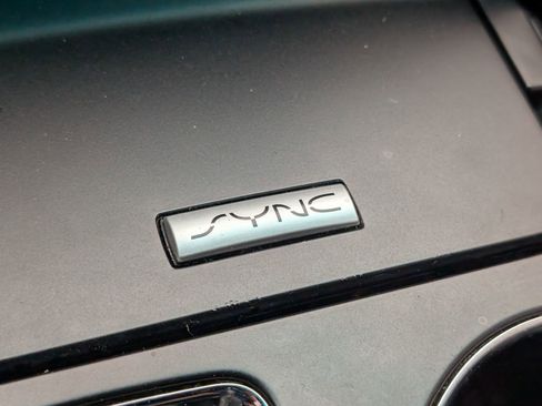 Used 2017 Ford Explorer XLT w/ Equipment Group 202A image 20