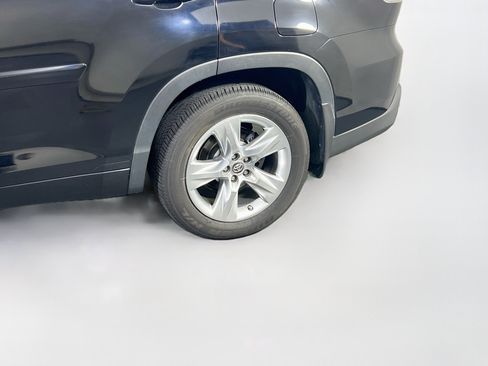 Used 2019 Toyota Highlander Limited AWD/4WD image 31