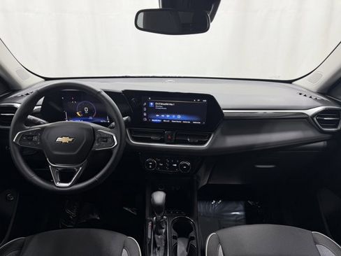 Used 2026 Chevrolet TrailBlazer LT w/ Convenience Package AWD/4WD image 22