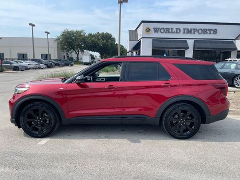 Used 2023 Ford Explorer ST-Line w/ Class IV Trailer Tow Package RWD image 2