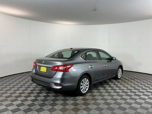 Used 2017 Nissan Sentra SV FWD image 5