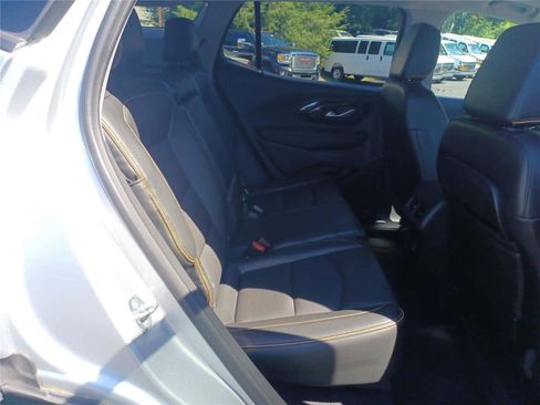 Used 2022 GMC Terrain AT4 w/ Infotainment Package II image 37