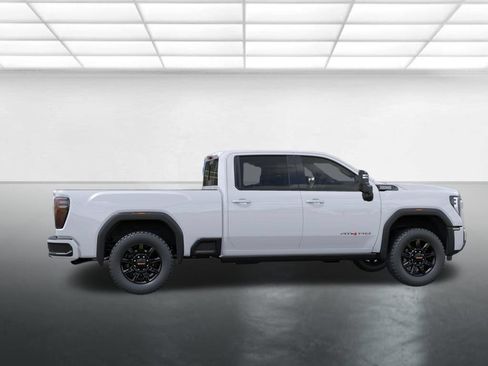 New 2026 GMC Sierra 2500 AT4 w/ AT4 Premium Plus Package AWD/4WD image 5
