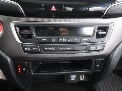 Used 2023 Honda Ridgeline RTL image 17