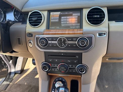 Used 2010 Land Rover LR4 HSE AWD/4WD image 20