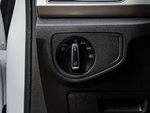 Used 2019 Volkswagen Atlas SEL R-Line image 17