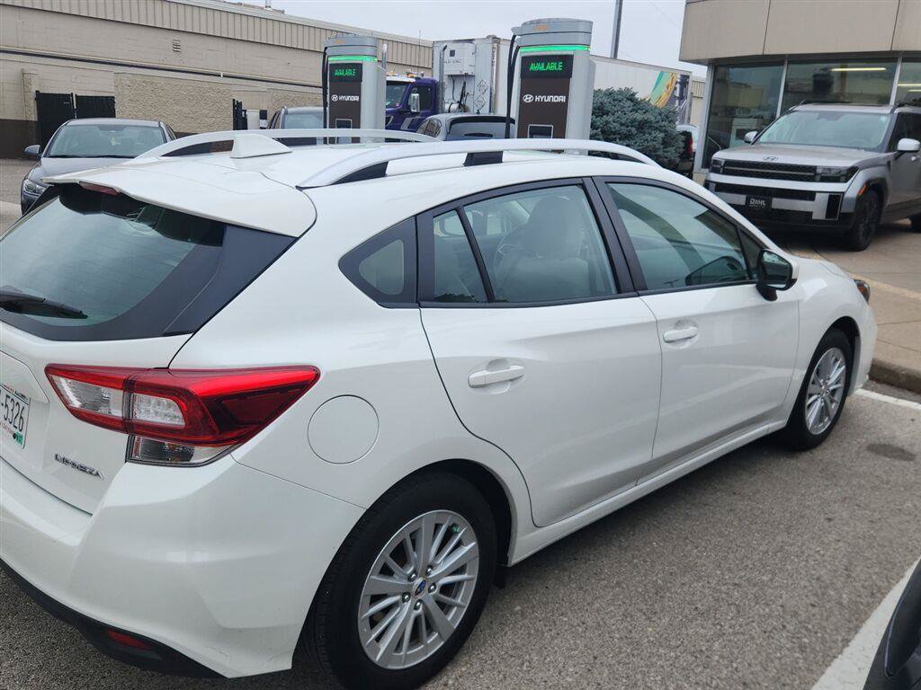 Used 2018 Subaru Impreza 2.0i Premium AWD/4WD image 4